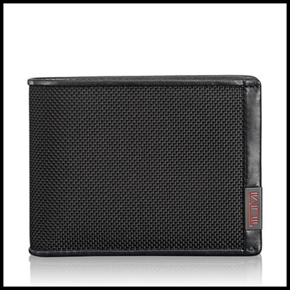 tumi wallet id lock